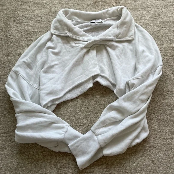 Revolve L’Academie white pullover sweater - Picture 2 of 4